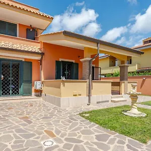 Garden Villa - Free Parking, Wi-Fi E Netflix Fiumicino